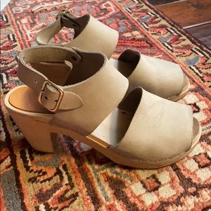 Bryr Miranda Spanish Toe in Cement, 39. GUC